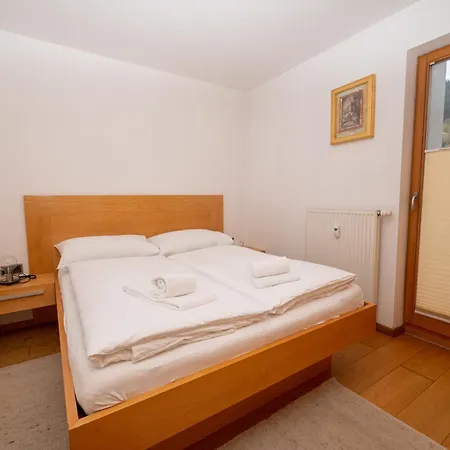 شقة Appartementhaus Zell By In One